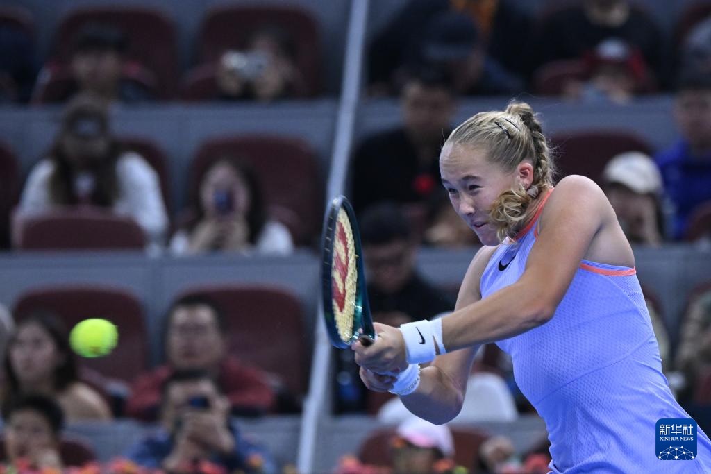 然更具权威 然更具权威