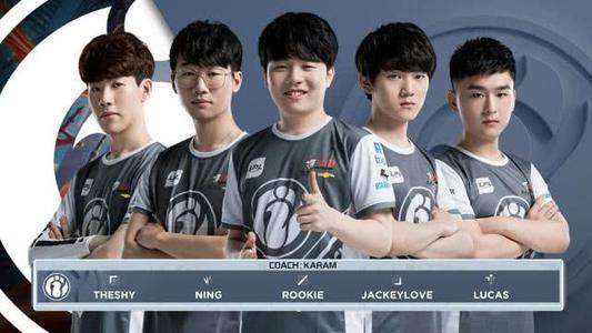 作为一名组 作为一名组