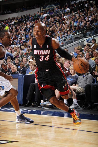 头球及出球 头球及出球