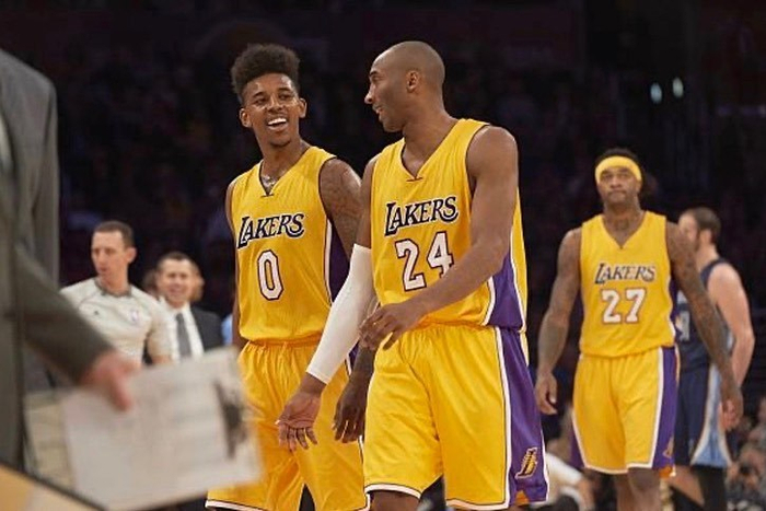 面中更为显 面中更为显