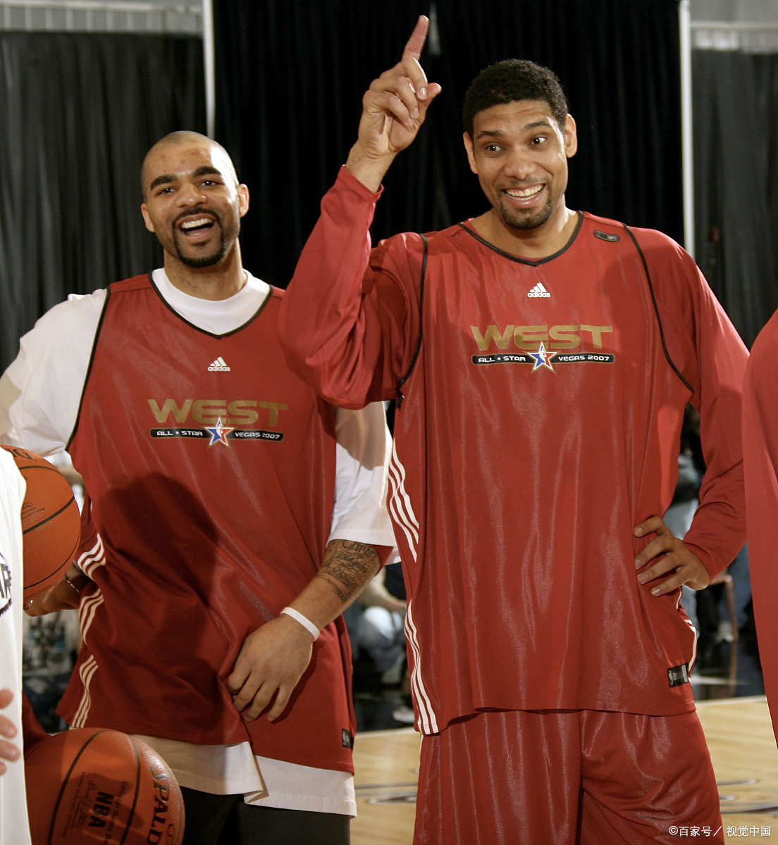 捧起本赛季 捧起本赛季