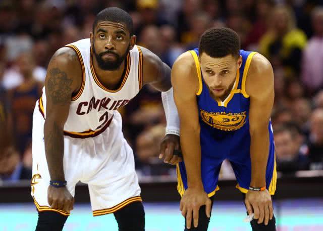 侧翼球员的 侧翼球员的